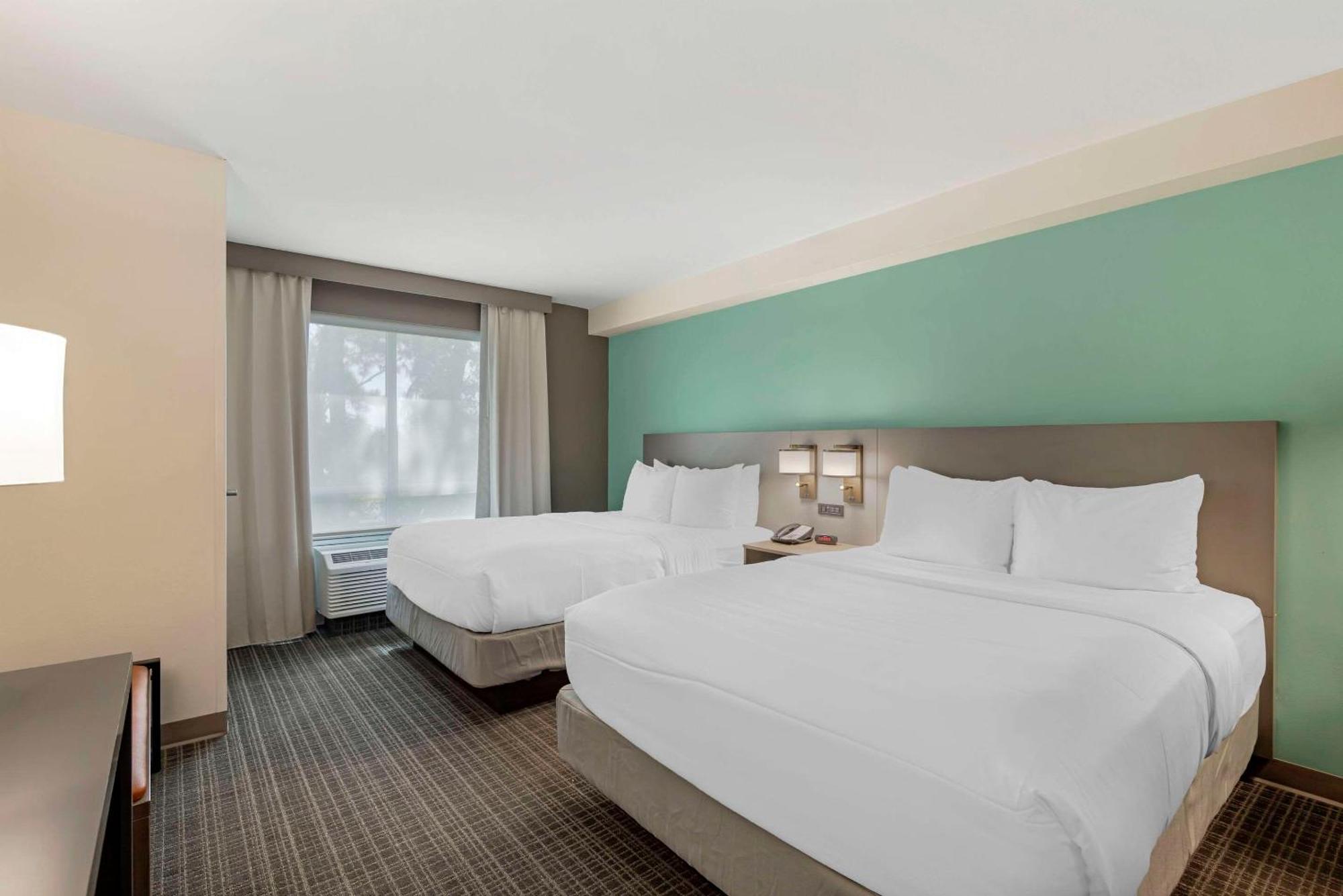 Comfort Suites Βαλντόστα Εξωτερικό φωτογραφία