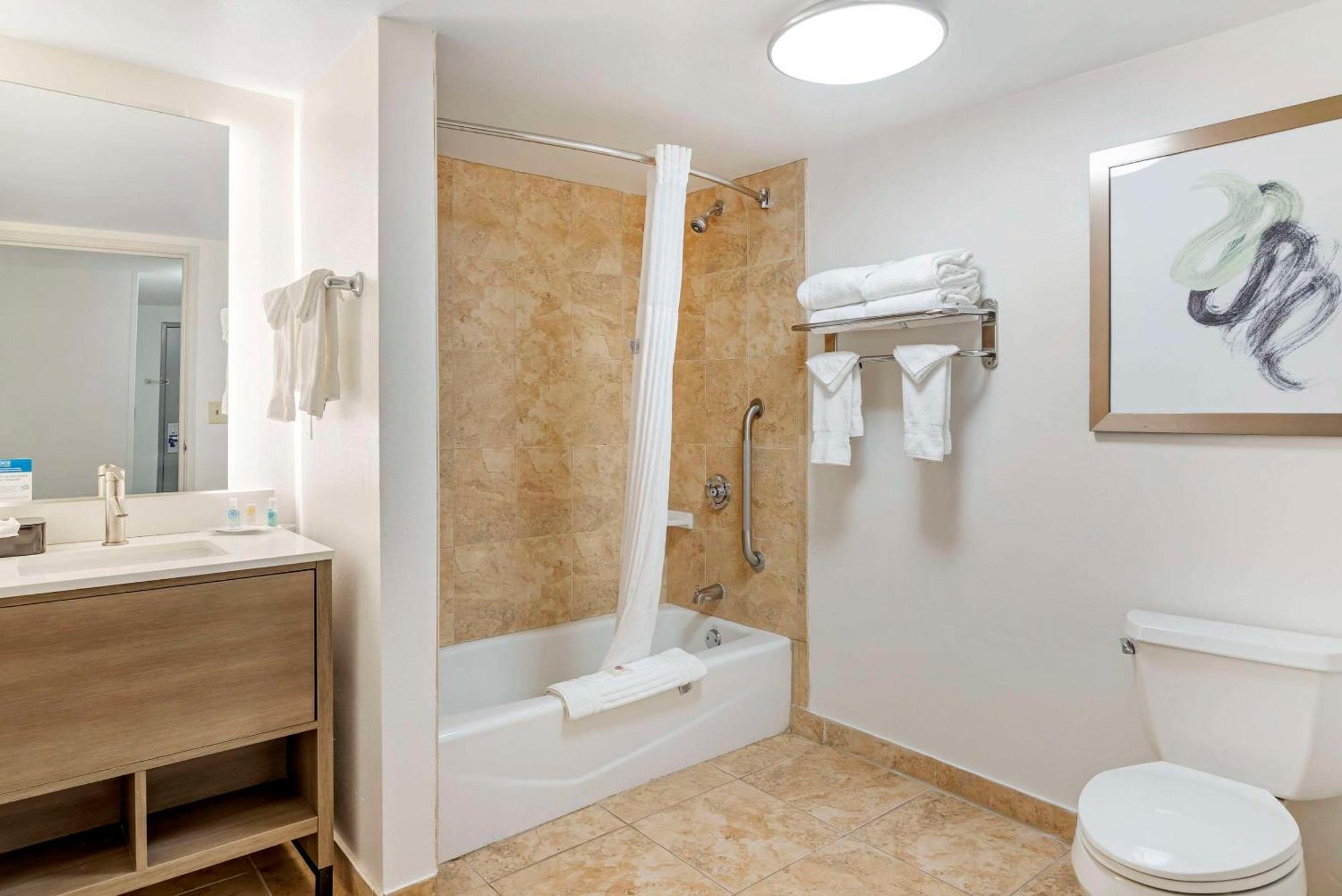 Comfort Suites Βαλντόστα Εξωτερικό φωτογραφία