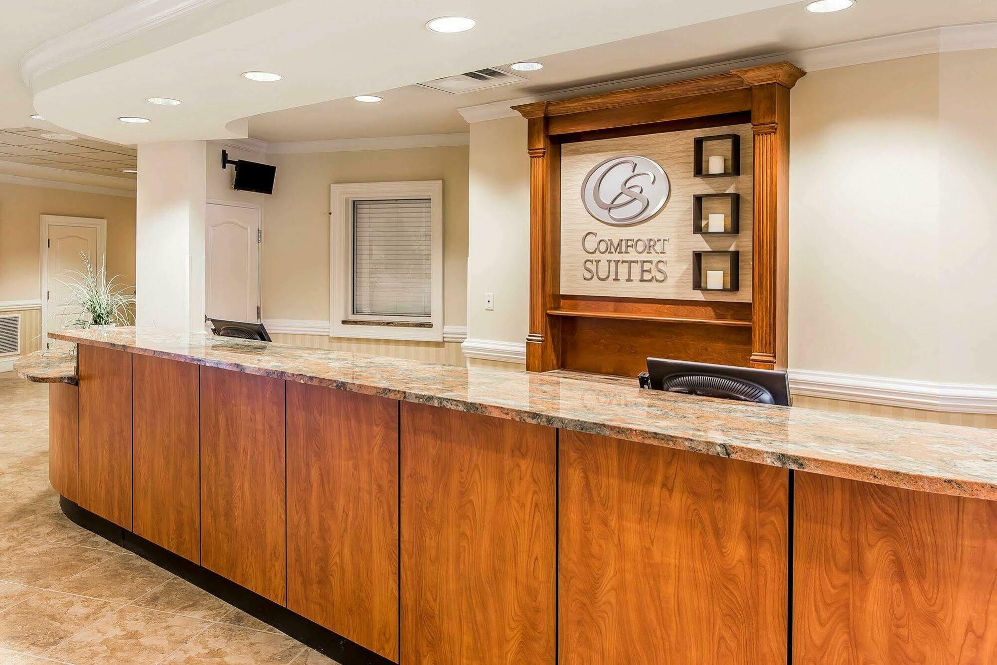 Comfort Suites Βαλντόστα Εξωτερικό φωτογραφία